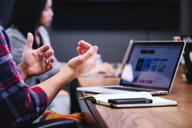réunion dans un coworking
